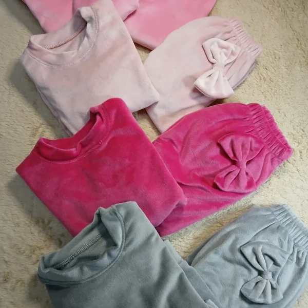 Conjunto plush Vania, talles del 2 al 5