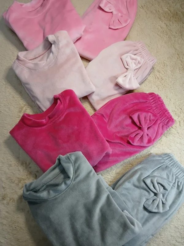 Conjunto plush Vania, talles del 2 al 5