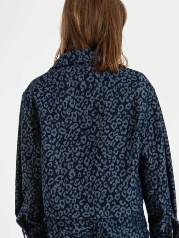 Campera de jeans animal print